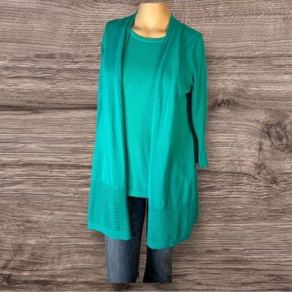Elegant Chico's Turquoise Sweater Set